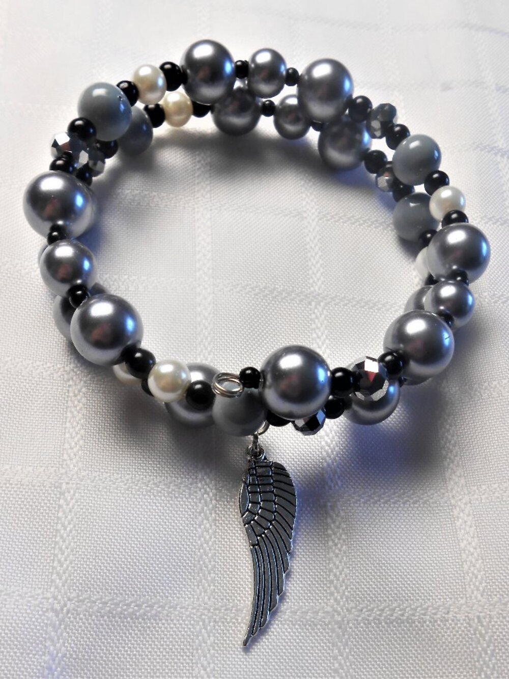 Handmade jewelry set with memory wire bracelets and earrings No. 27